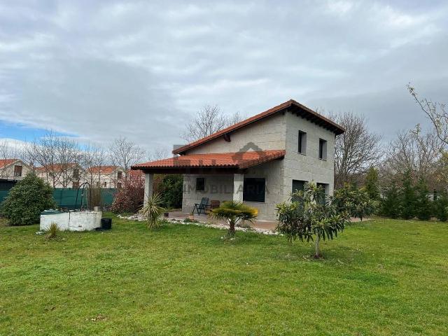 Chalet en venta en Prexigueiró, Ourense
