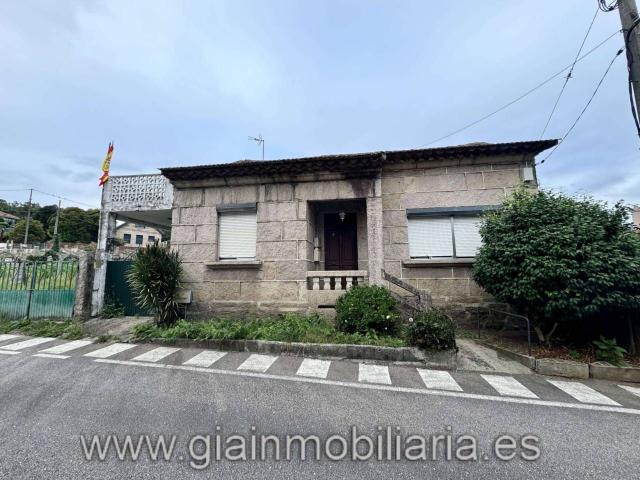 Chalet en venta en O Porriño