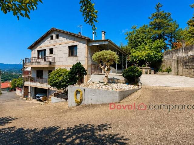 Chalet en venta en O Porriño, Vigo