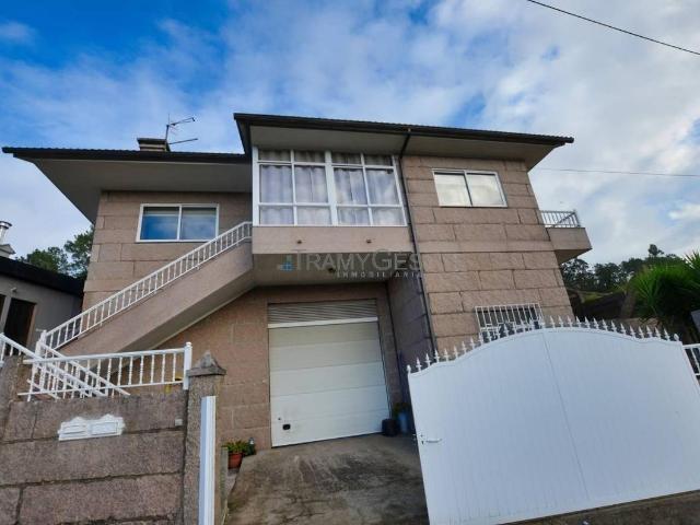 Chalet en venta en O Porriño