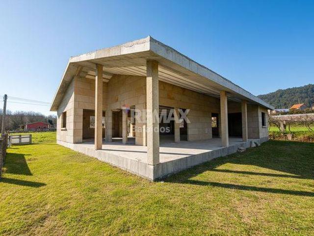 Chalet en venta en O Porriño, Vigo