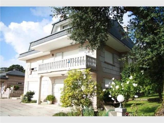 Villa en venta en O Rosal