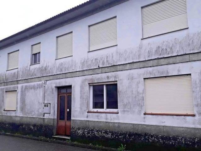 Villa en venta en O Rosal