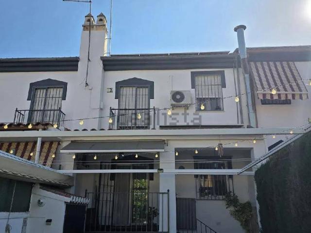 Chalet en venta en Ogíjares, Granada