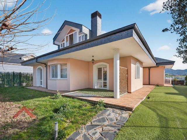 Chalet en venta en Valle de Egüés / Eguesibar, Iruñerria