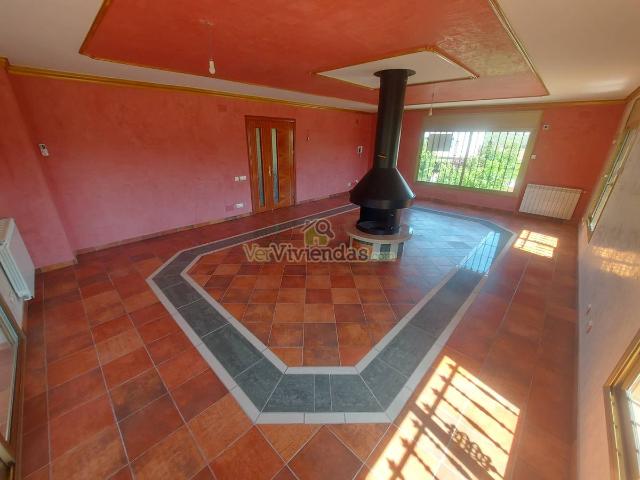 Chalet en venta en Sant Miquel d'Olèrdola, Alt Penedès