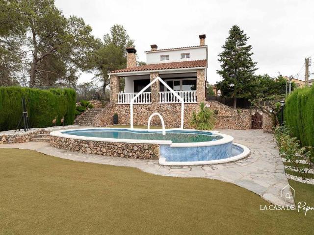 Villa en venta en Olesa De Bonesvalls