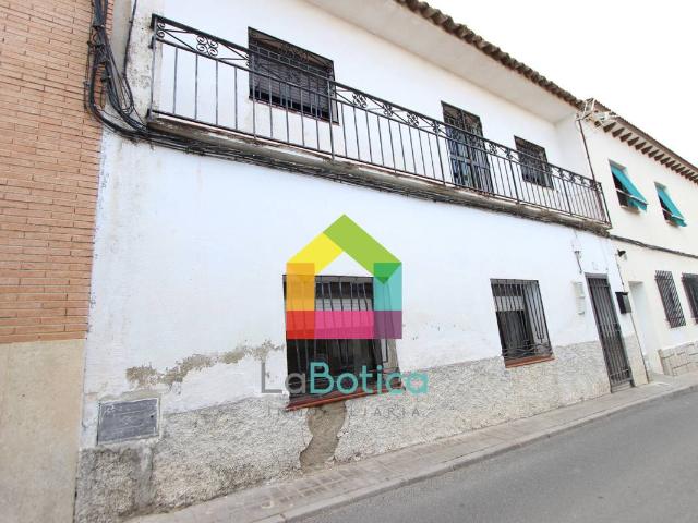 Chalet en venta en Olías Del Rey, Castilla-La Mancha