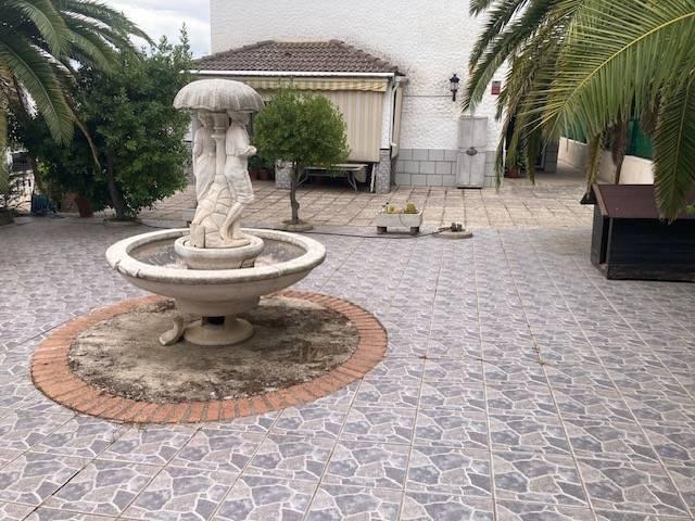 Chalet en venta en Olías Del Rey, Castilla-La Mancha