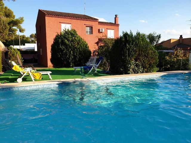 Chalet en venta en La Hoya de Buñol, Valencia