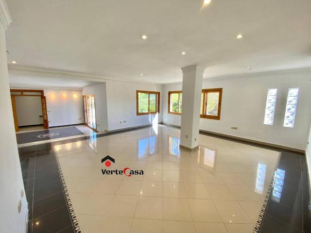 Chalet en venta en Chiva, València / Valencia