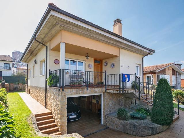 Chalet en venta en Centro, Oviedo