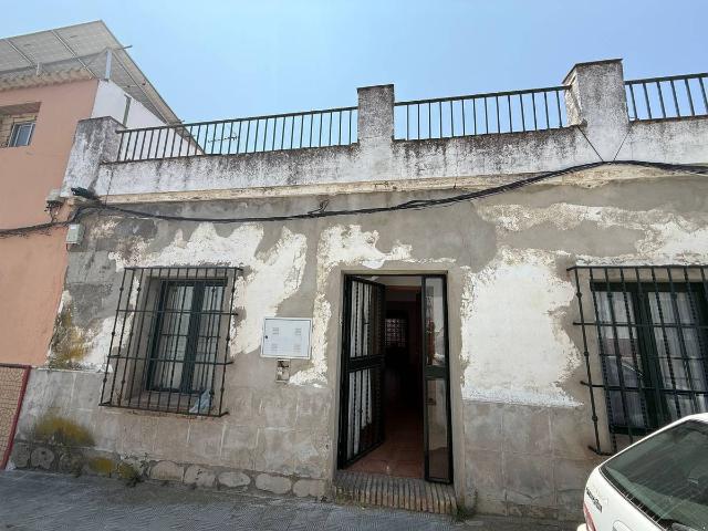 Chalet en venta en Olivares, Andalucía