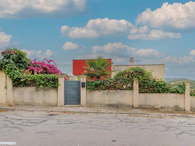 Villa en venta en Olivella