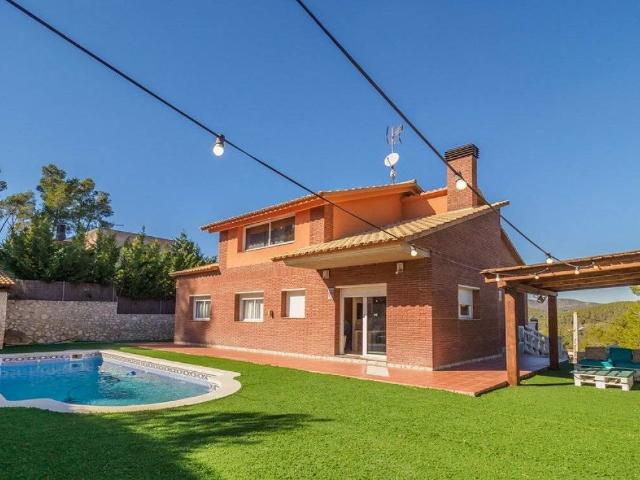 Villa en venta en Olivella