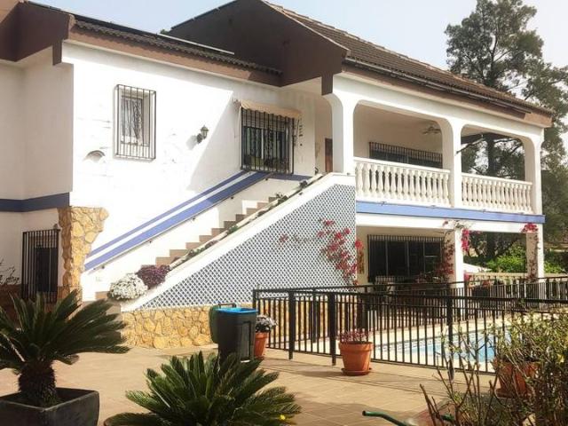 Chalet en venta en el Camp de Túria, Valencia