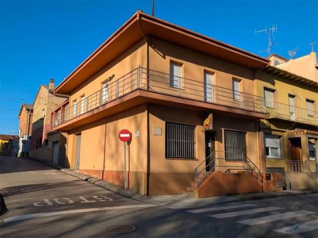 Chalet en venta en Olot, Girona