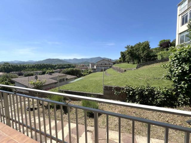 Villa en venta en Olot, Malagrida