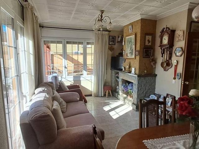 Villa en venta en Olot, Malagrida