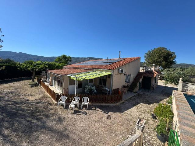 Chalet en venta en l'Alcoià, Valencia