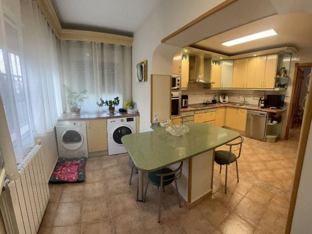 Villa en venta en Ontígola