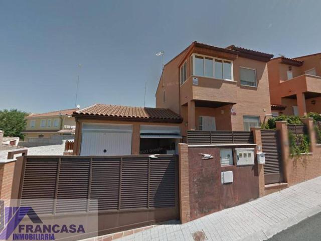 Villa en venta en Ontígola