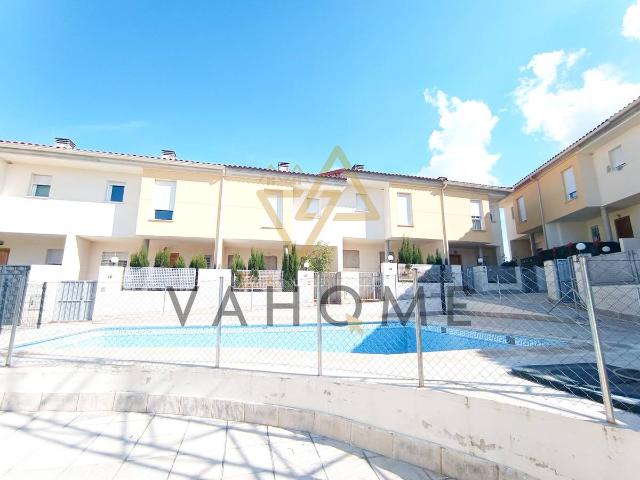 Villa en venta en Ontígola
