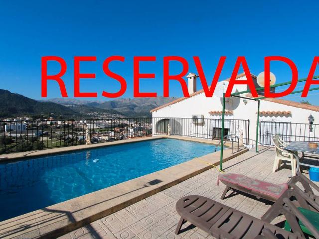 Villa en venta en Orba, Orbeta