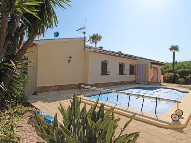Villa en venta en Orba, Orbeta