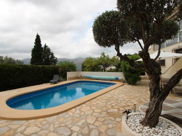 Villa en venta en Orba, Orbeta