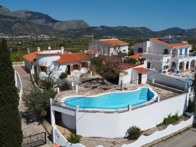 Villa en venta en Orba, Orbeta