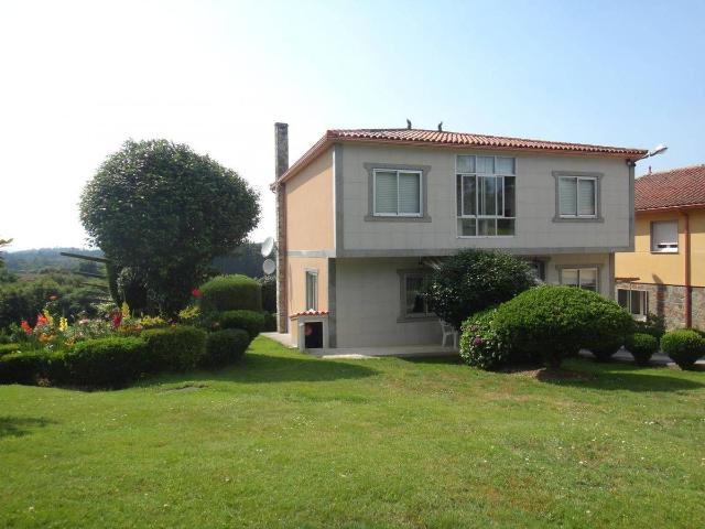 Chalet en venta en Ordes, Galicia