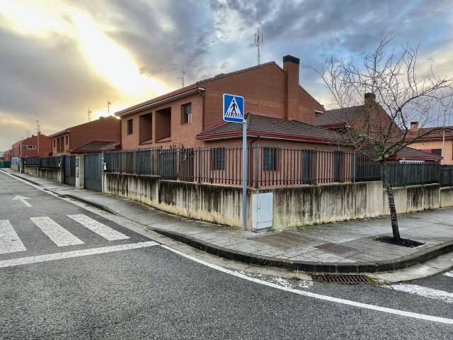 Chalet en venta en Iruñerria, Navarra