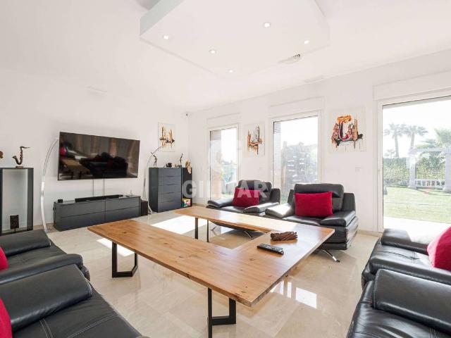 Chalet en venta en Alcalá De Guadaíra, Andalucía