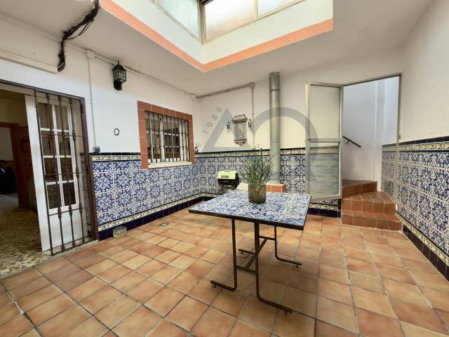 Chalet en venta en Alcalá De Guadaíra, Andalucía