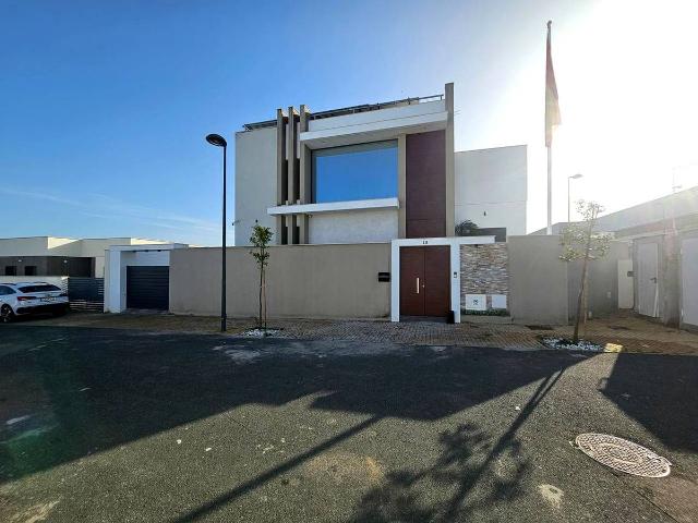 Chalet en venta en Alcalá De Guadaíra, Andalucía