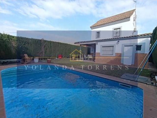 Chalet en venta en Alcalá de Guadaíra, Sevilla