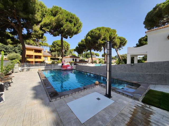 Chalet en venta en Alcalá De Guadaíra, Andalucía
