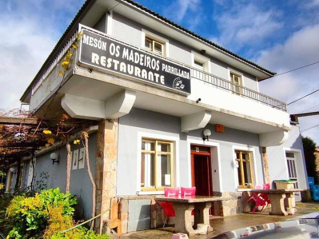 Chalet en venta en Ordes, Galicia