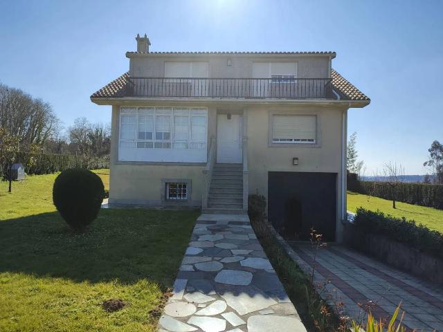 Chalet en venta en Ordes, Galicia