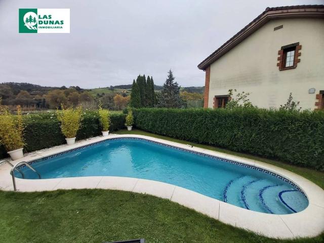 Chalet en venta en Barcenilla, Piélagos