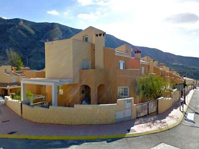 Villa en venta en Orxeta