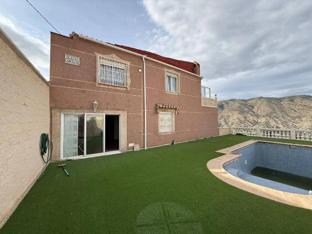 Chalet en venta en la Marina Baixa, Valencia