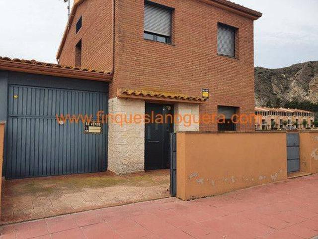 Villa en venta en Os De Balaguer