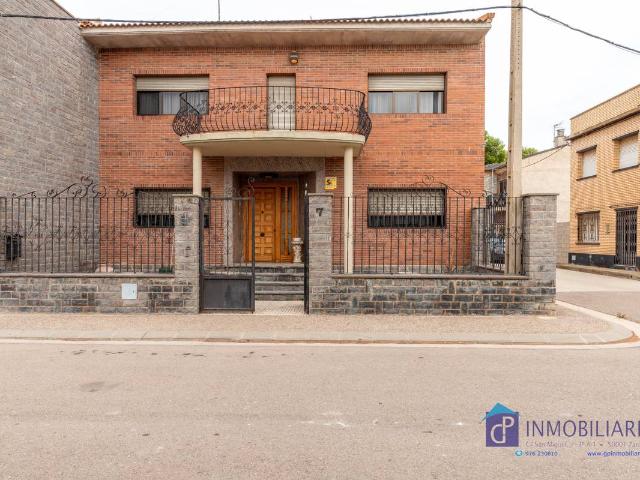 Chalet en venta en Zaragoza, Aragón