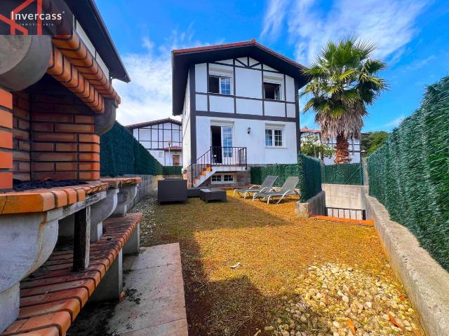 Chalet en venta en Casco Histórico, Castro-urdiales