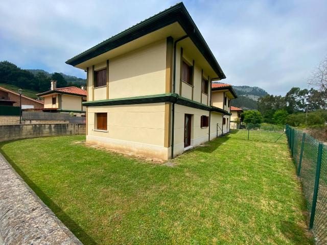 Chalet en venta en Casco Histórico, Castro-urdiales