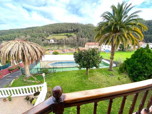 Chalet en venta en Casco Histórico, Castro-urdiales