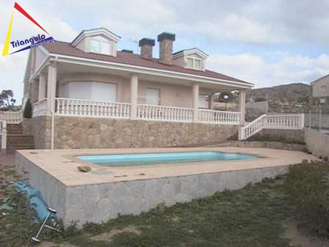 Villa en venta en Otero De Herreros
