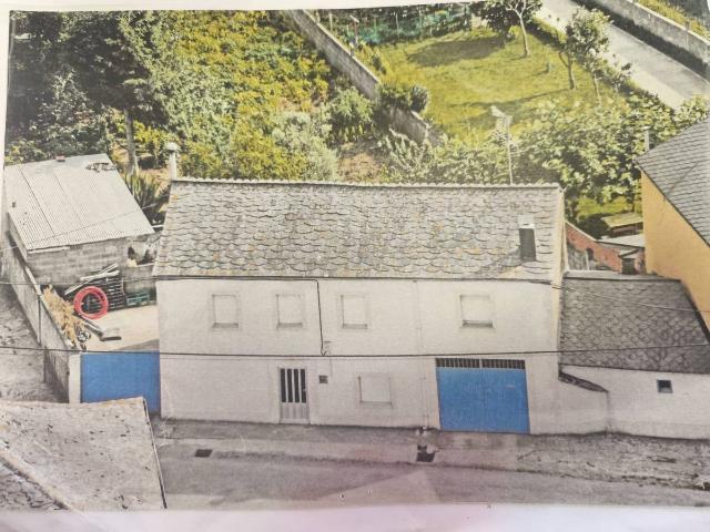 Chalet en venta en Outeiro de Rei, Lugo